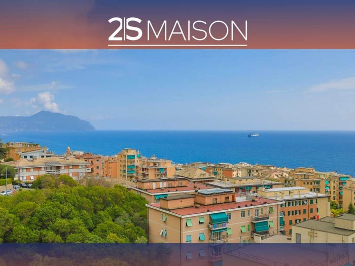 Appartamento con 6 locali in vendita in Via Giovanni Battista Niccolini, Quinto, Genova