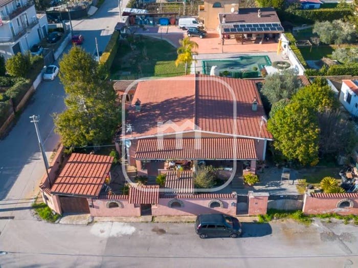 Casa trilocale in vendita in Via Casteldelci, Castelverde, Roma