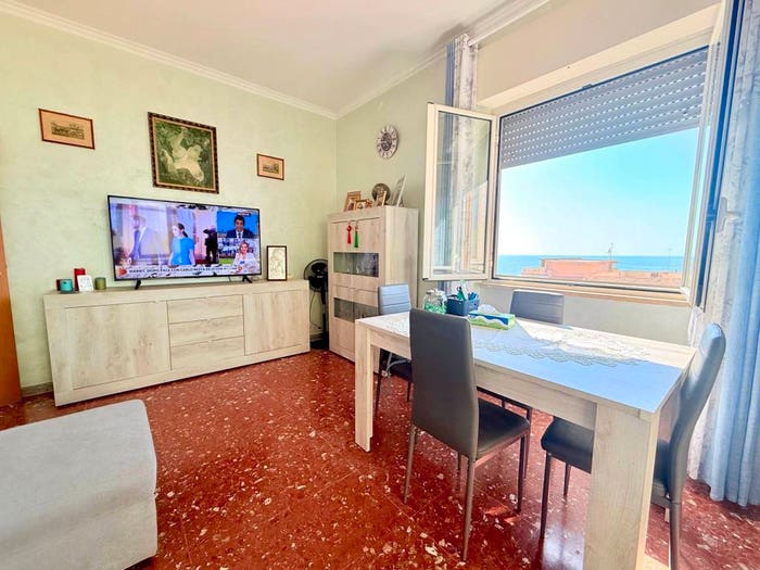 Appartamento trilocale in vendita in Via del Mare, Centro, Ladispoli