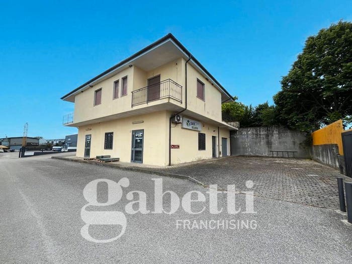Casa con 6 locali in vendita in Strada Provinciale snc, Sant'Angelo d'Alife