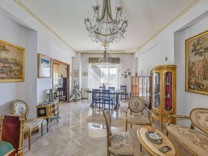 Appartamento con 6 locali in vendita in Via Cavalieri di Vittorio Veneto, Centro, Noto