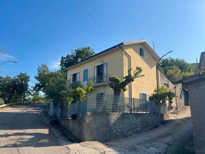 Casa trilocale in vendita in Via Fontana, Pagliara, San Nicola Manfredi