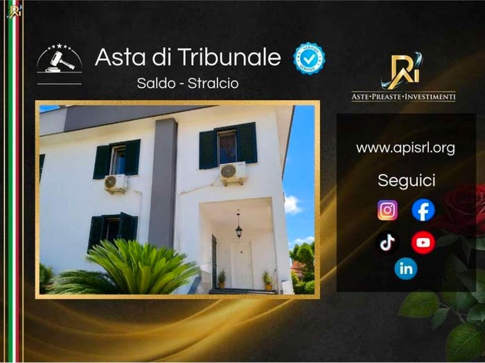 Casa con 6 locali in vendita in Via ripuaria n, Varcaturo, Giugliano in Campania