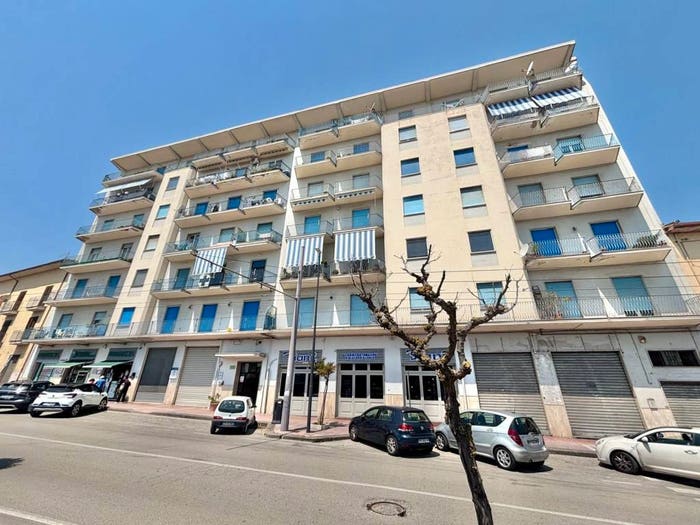 Appartamento con 5 locali in vendita in Via Francesco Tedesco, Picarelli Rione Ferrovia Archi, Avellino
