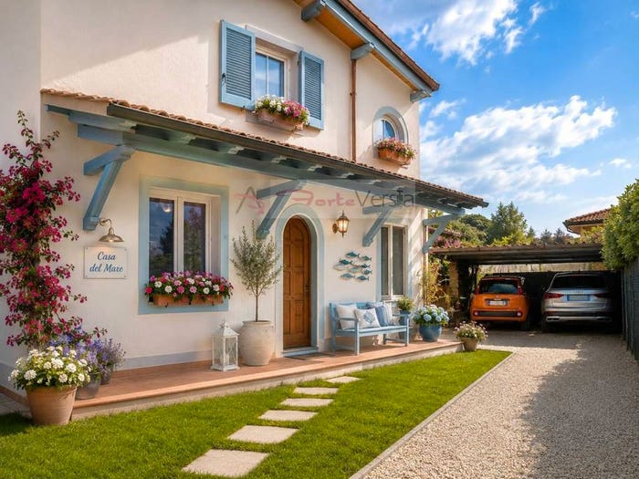 Casa con 5 locali in vendita in via enrico pea, Vittoria Apuana, Forte dei Marmi