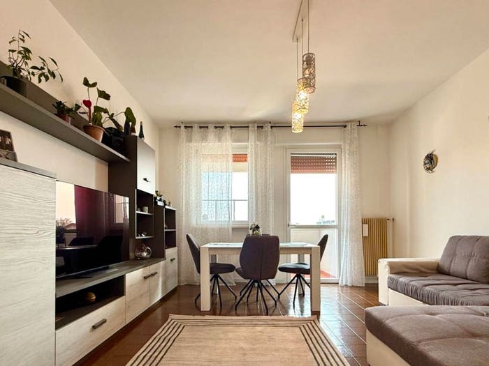 Appartamento con 5 locali in vendita in Via Sclavons, Centro, Cordenons