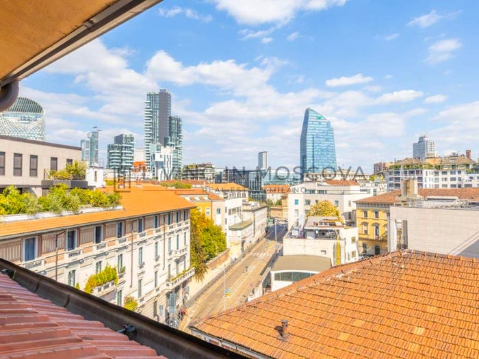 Appartamento trilocale in vendita in Via Castelfidardo, Moscova, Milano