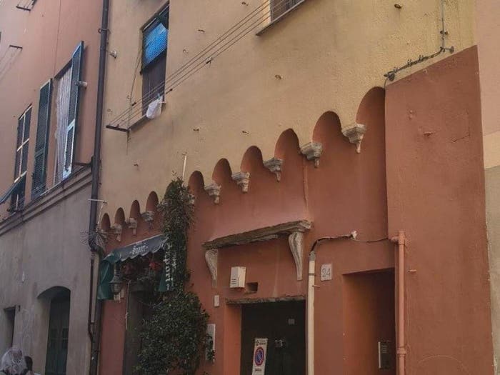 Appartamento trilocale in vendita in Via Paglia, Sestri Ponente, Genova