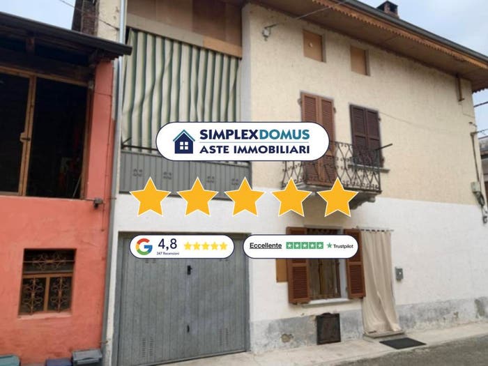 Appartamento con 5 locali in vendita in Via Roma, Centro, Alice Castello