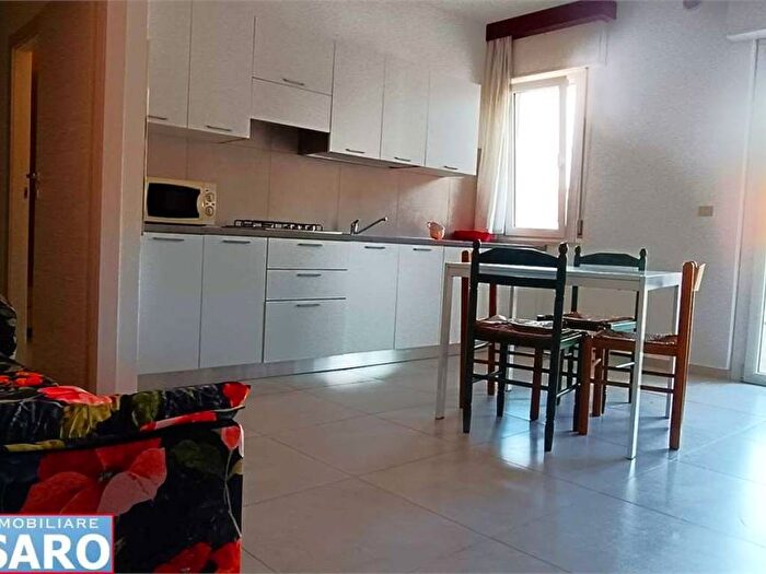 Appartamento trilocale in vendita in via monte pasubio, Centro, Lignano Sabbiadoro