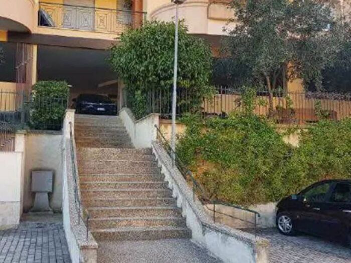 Appartamento trilocale in vendita in Via Luca Benincasa, Chiugiana La Commenda, Corciano