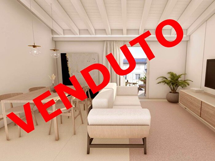 Appartamento bilocale in vendita in Via Felice Cavallotti, Centro, Casalpusterlengo