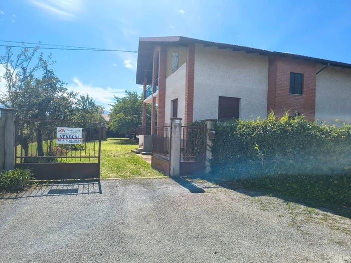 Casa con 6 locali in vendita in San Rocco Castagnaretta, Cuneo