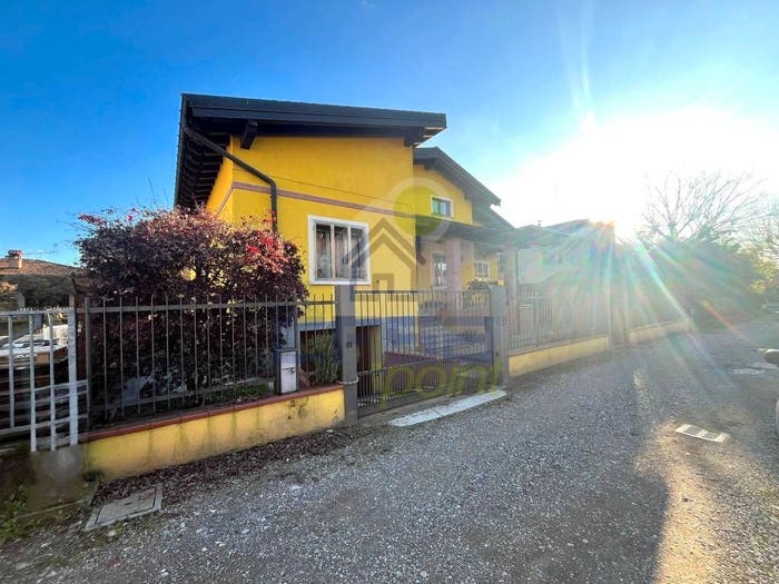 Casa con 6 locali in vendita in Via Francesco Goldaniga, Centro, Codogno