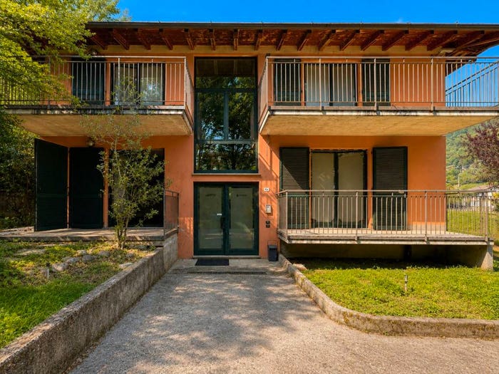 Appartamento quadrilocale in vendita in Via Provinciale, Gazzenda, Adrara San Martino
