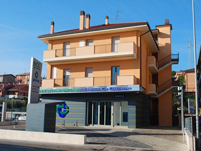 Appartamento con 5 locali in vendita in Via Donato Bramante, Porto San Giorgio
