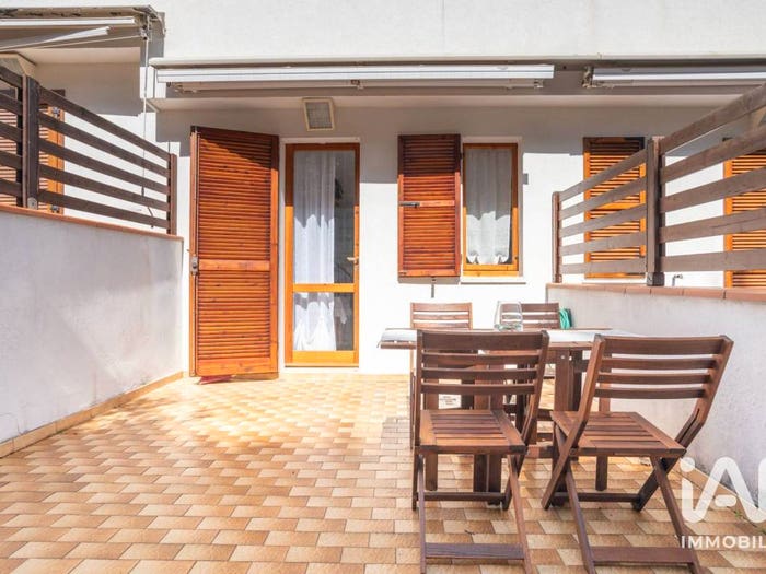 Casa trilocale in vendita in Via Fermo, Marcelli, Numana