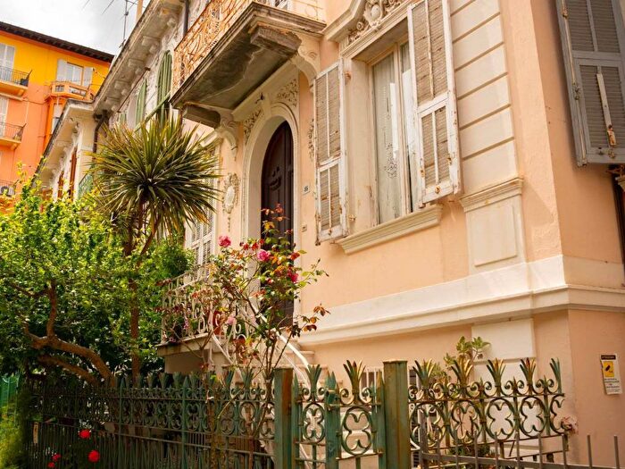 Casa con 6 locali in vendita in corso Garibaldi, Teatro Ariston, Sanremo