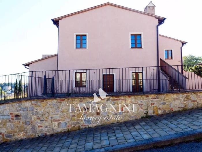 Appartamento quadrilocale in vendita in Cetona