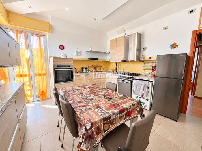 Appartamento trilocale in vendita in Via G Matteotti, Centro, Malnate