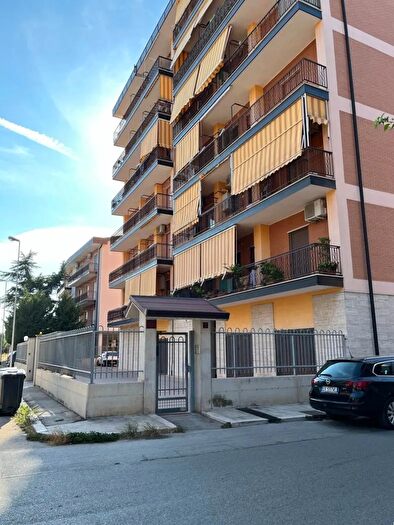 Appartamento con 7 locali in vendita in Via Alessandrini, San Severo