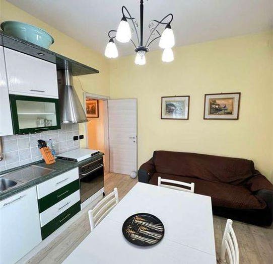 Appartamento trilocale in vendita in Viale Spalato, Marina di Ravenna, Ravenna