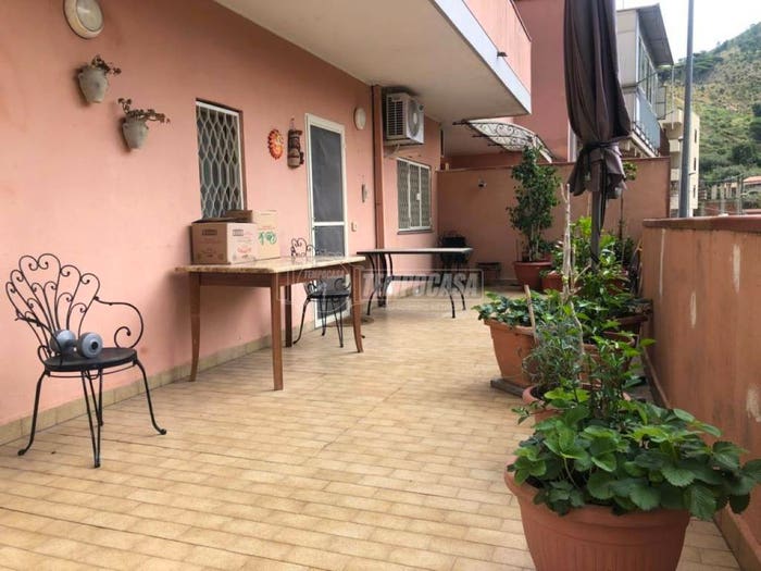 Appartamento trilocale in vendita in Via Torrente Reginella, Castanea Salice, Messina