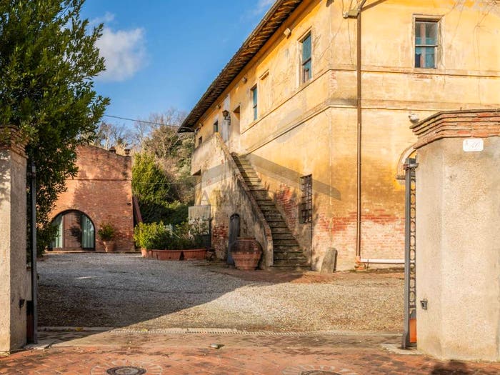 Casa con 6 locali in vendita in Via Panoramica, Palaia