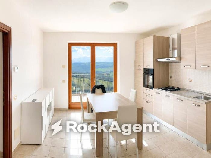 Appartamento bilocale in vendita in Via Capo di Fuori, Centro, Sant'Omero