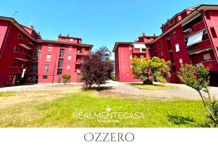 Appartamento quadrilocale in vendita in Via Enrico Fermi, Centro, Ozzero
