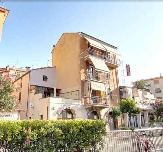 Appartamento trilocale in vendita in Albissola Marina