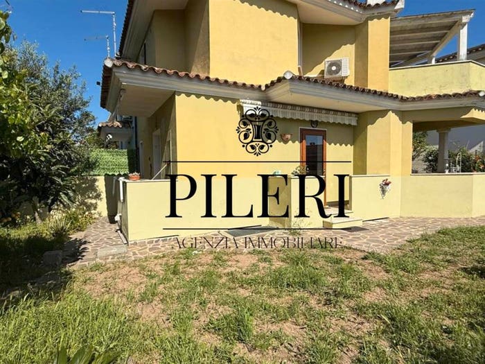 Casa con 6 locali in vendita in Viale Aldo Moro Ospedale Vecchio, Olbia