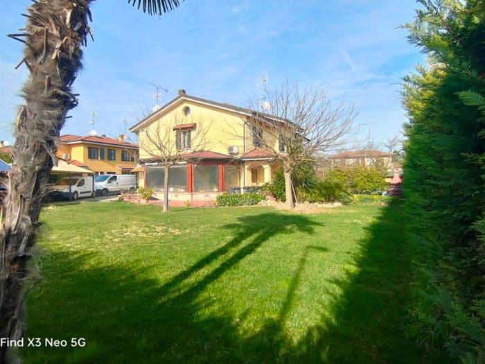 Casa quadrilocale in vendita in Via Sant'Anna, Centro, Baricella