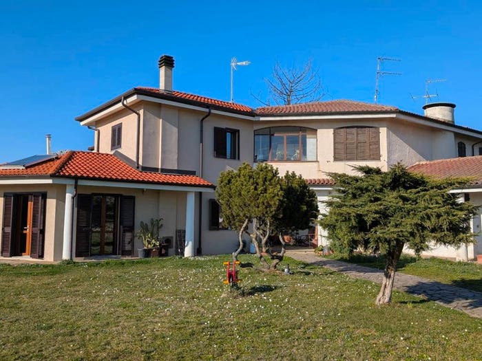 Casa con 5 locali in vendita in Via Molinara in Cascinagrossa, Cascinagrossa, Alessandria