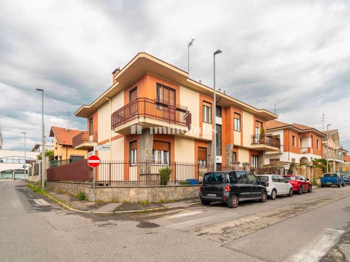 Appartamento trilocale in vendita in Via Meana, Leumann, Collegno