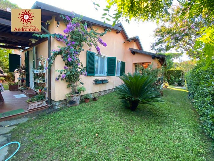 Casa con 5 locali in vendita in Via Matteo Civitali, Vittoria Apuana, Forte dei Marmi