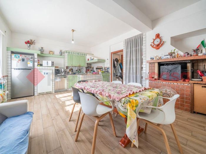 Appartamento quadrilocale in vendita in Via Frazzanò, Finocchio, Roma