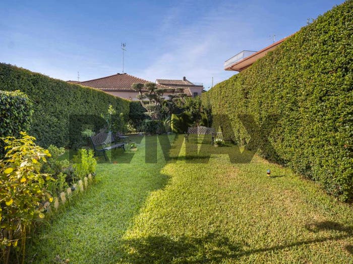 Casa con 6 locali in vendita in Centro, Viagrande