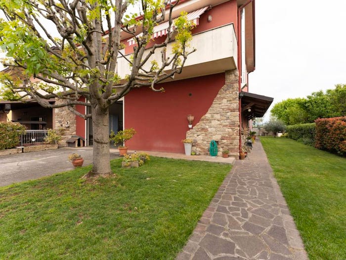 Casa quadrilocale in vendita in Via Michelangelo, Centro, Carpenedolo