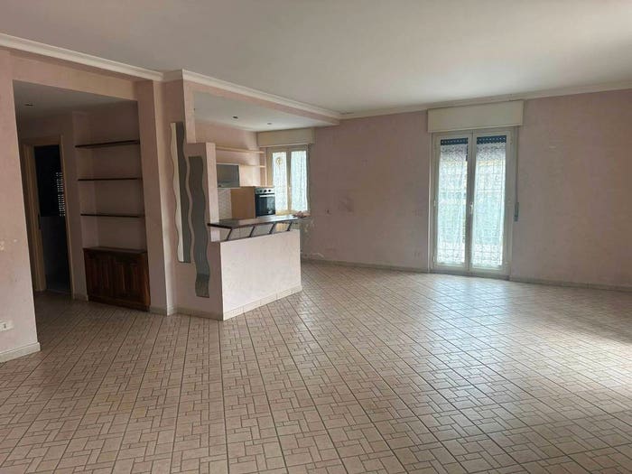 Casa quadrilocale in vendita in Strada Provinciale Cinque Sassi, Centro, Palombara Sabina