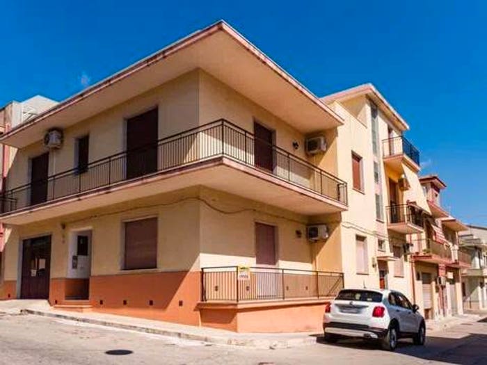 Appartamento con 6 locali in vendita in Via Emilia, Centro, Ispica
