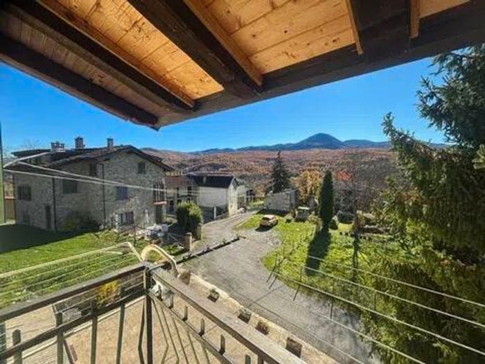 Casa con 6 locali in vendita in Località Toazzo, Ferriere