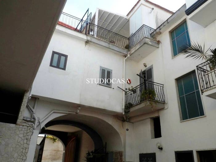 Appartamento con 6 locali in vendita in San Nicola la Strada