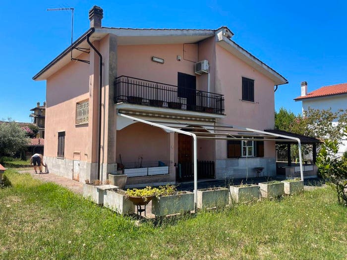Casa con 5 locali in vendita in Via Indira Gandhi, Centro, Anguillara Sabazia