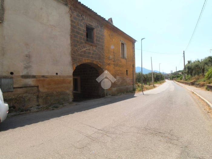 Casa bilocale in vendita in Via Sopra Monte, Annunziata, Castel Morrone
