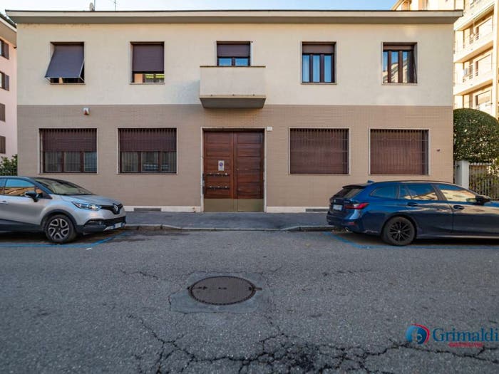 Appartamento con 5 locali in vendita in Via Puricelli, Piazzale Siena, Milano