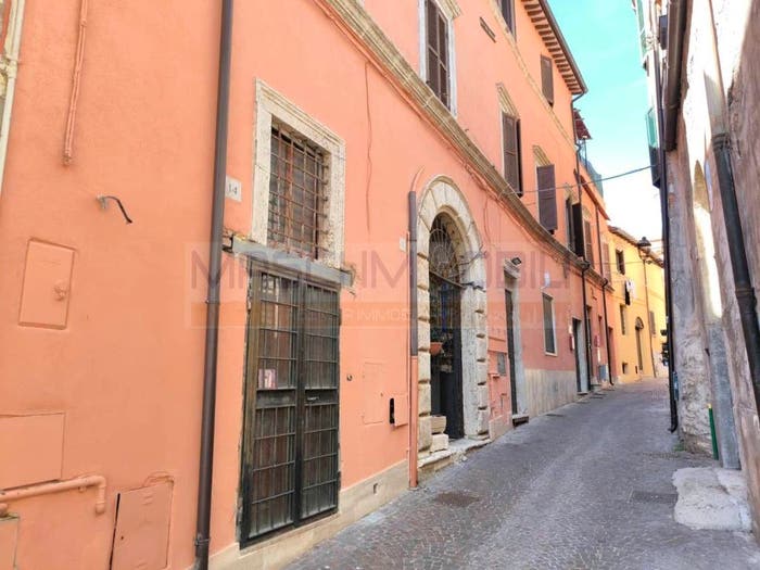 Appartamento quadrilocale in vendita in Via Paluzzi, Fiano Romano