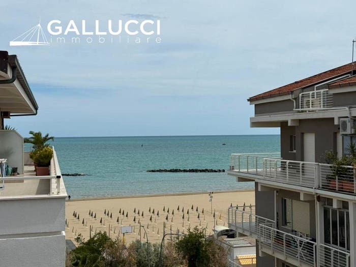 Casa con 6 locali in vendita in Via Zara, Lungomare Strada Parco, Pescara