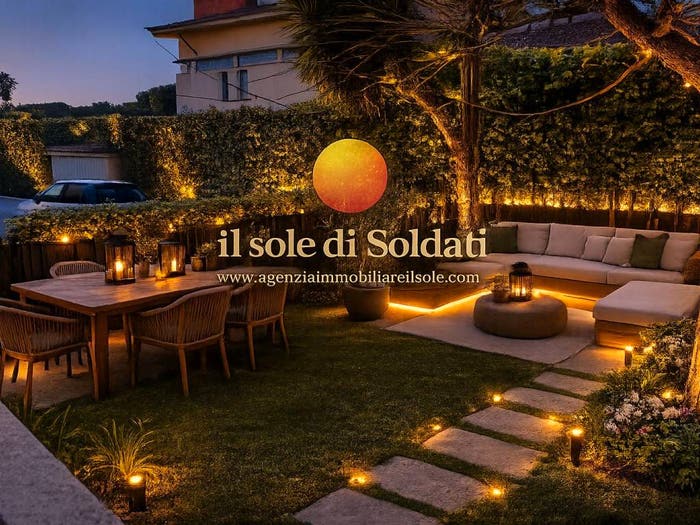 Casa quadrilocale in vendita in Via Pisa, Marina di Massa Centro, Massa