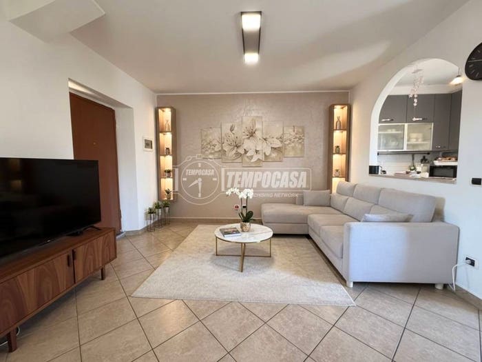 Appartamento bilocale in vendita in Via DeLLE BANDE NERE, Sant'Albino Cascine Bastoni, Monza